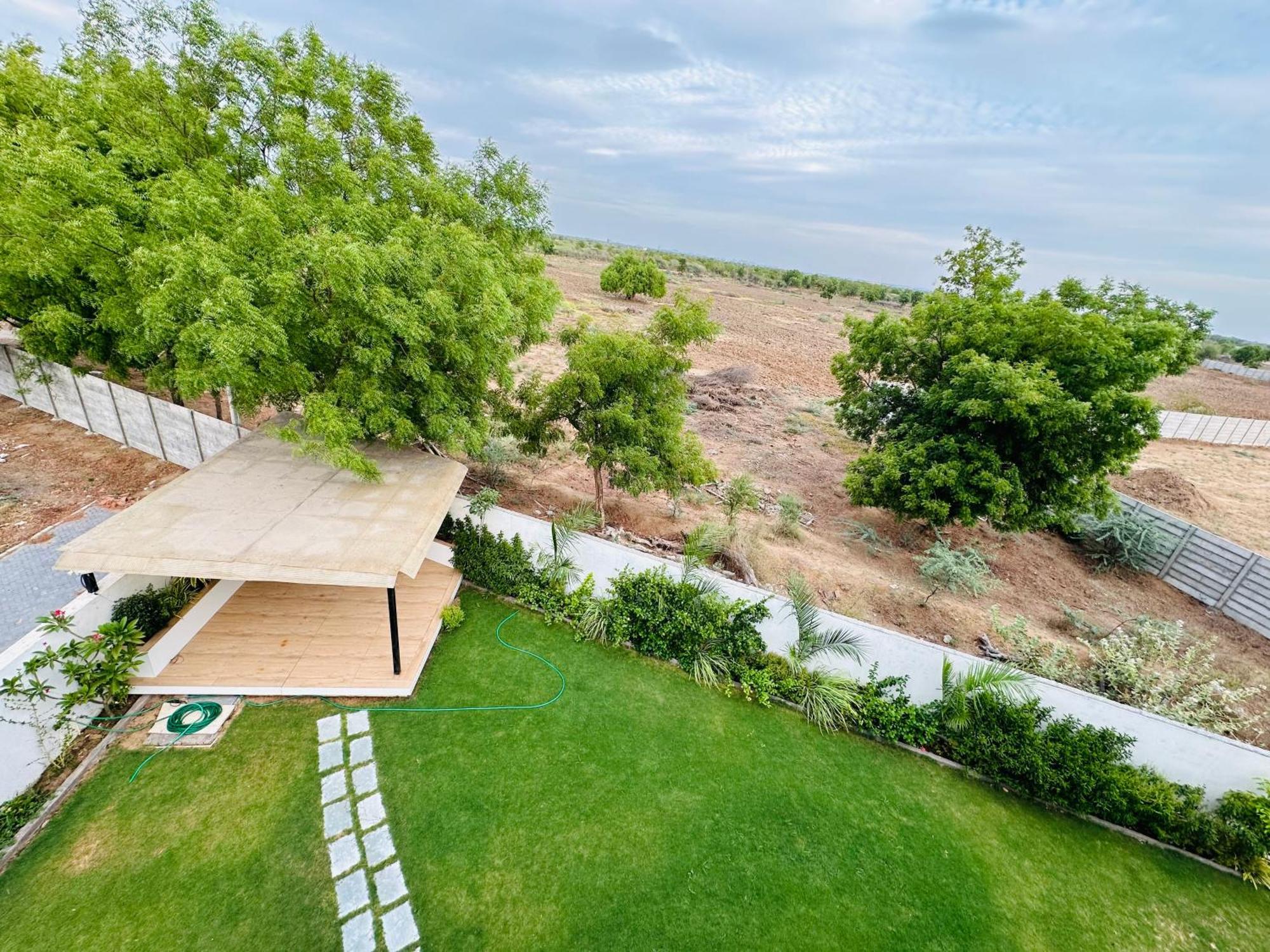 Karmabhumi 1 Villa Sātej Buitenkant foto