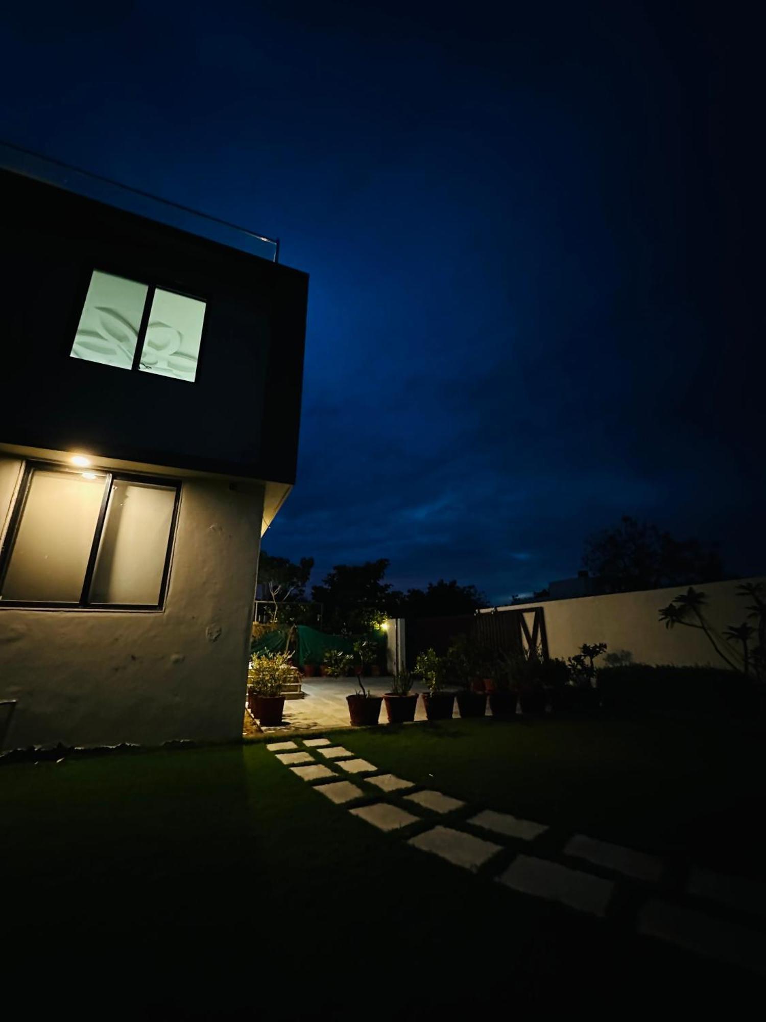 Karmabhumi 1 Villa Sātej Buitenkant foto