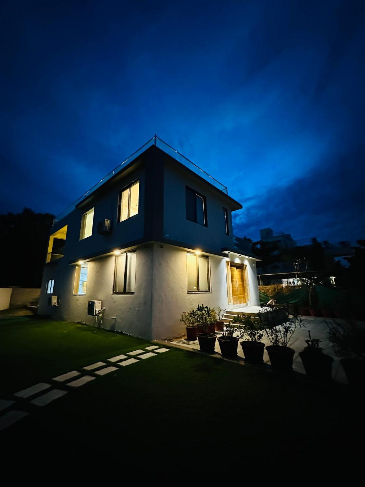 Karmabhumi 1 Villa Sātej Buitenkant foto