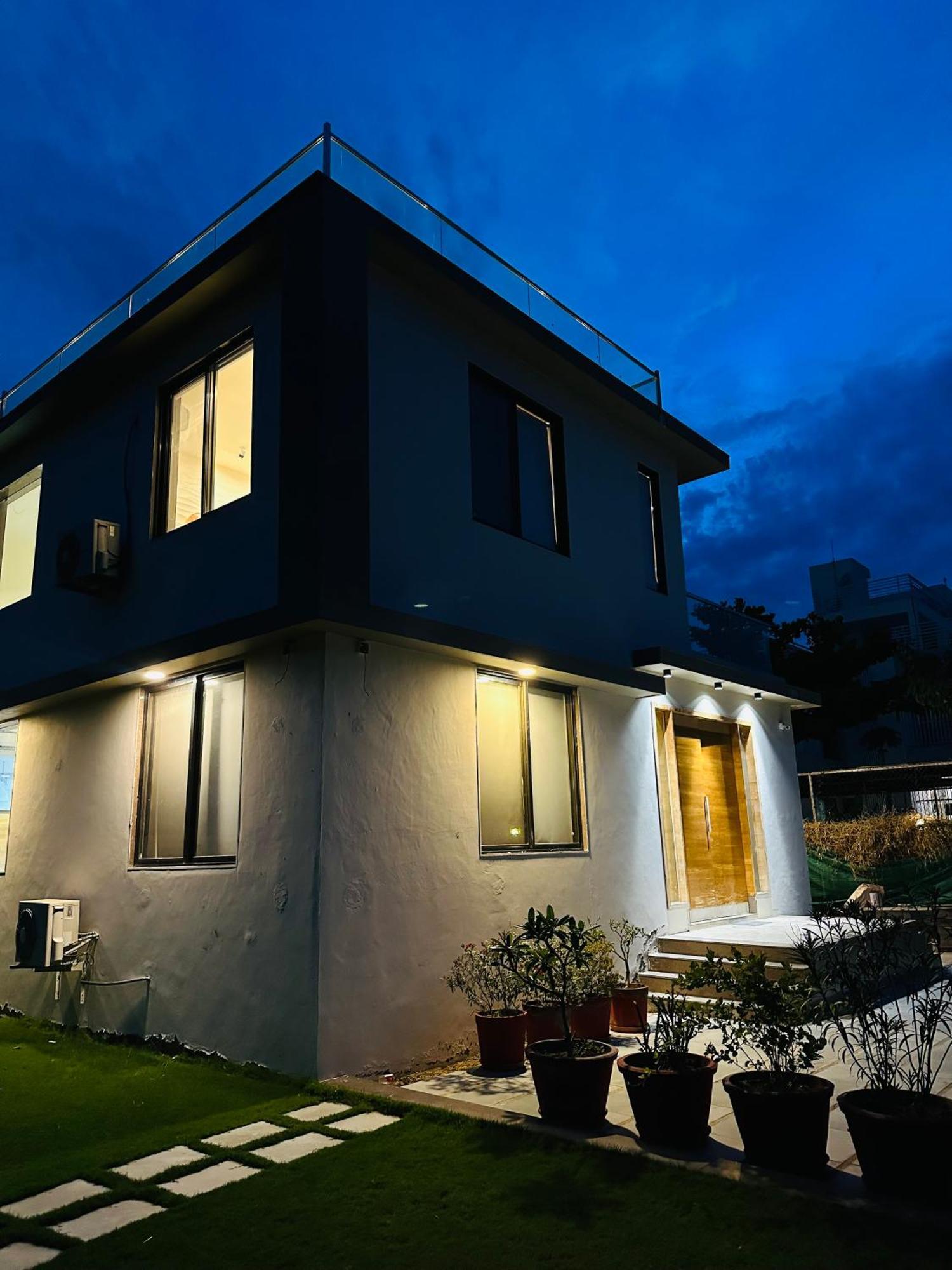Karmabhumi 1 Villa Sātej Buitenkant foto